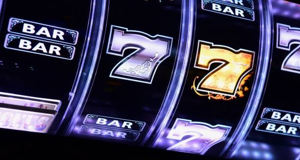 Live blackjack dealer table interface on ole777 alternatif